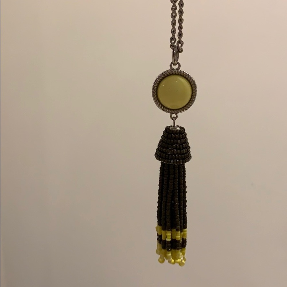 Talbots citron and olive beaded necklace